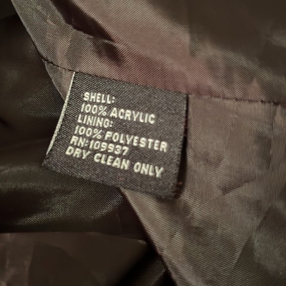 Prague Houndstooth Coat - Picture 7 of 11